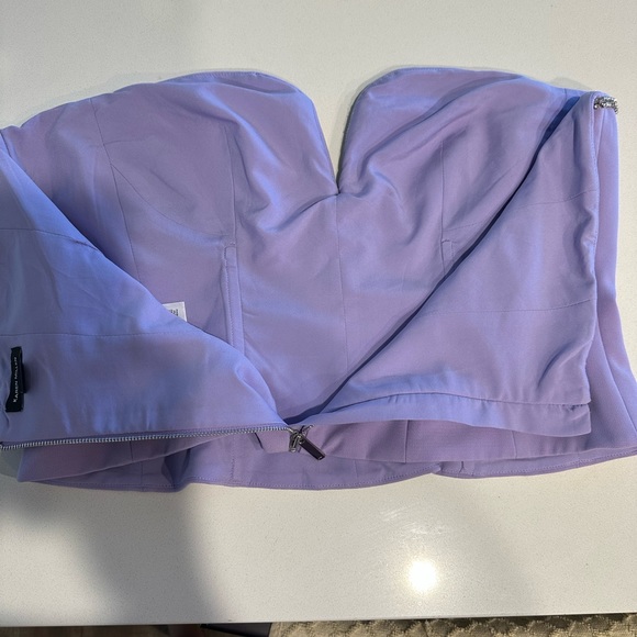 Gorgeous studded V crop top - Picture 7 of 10